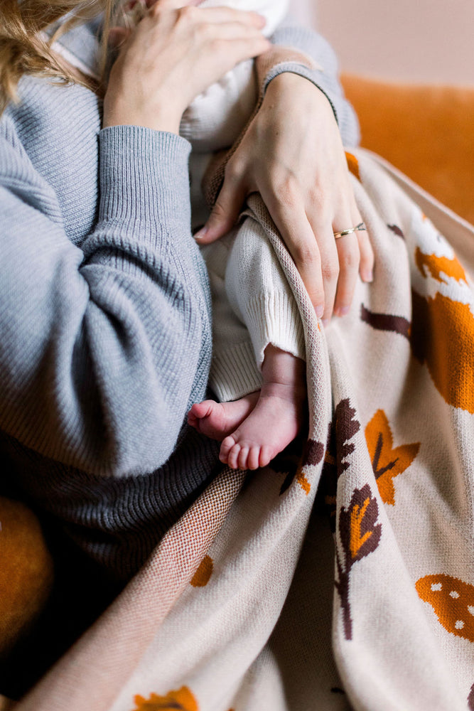 Leaping Fox Knit Blanket